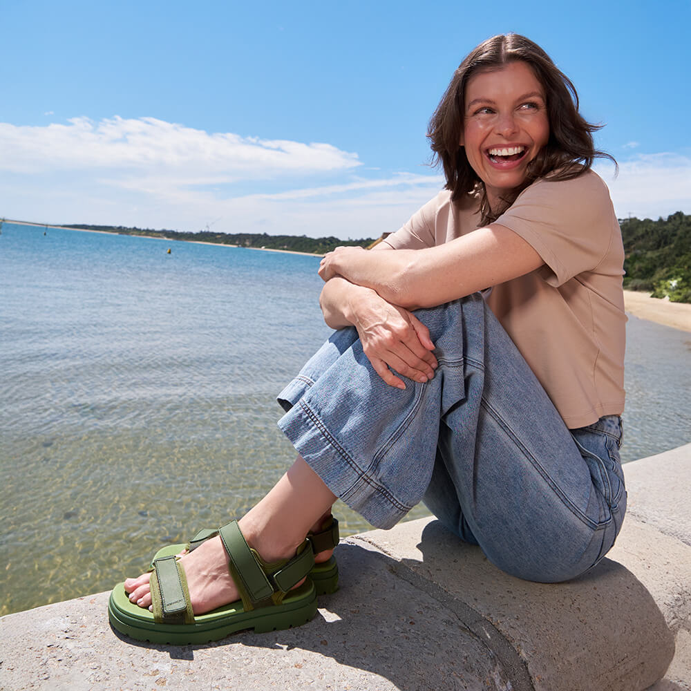 Lochie Sandal // Bright Olive