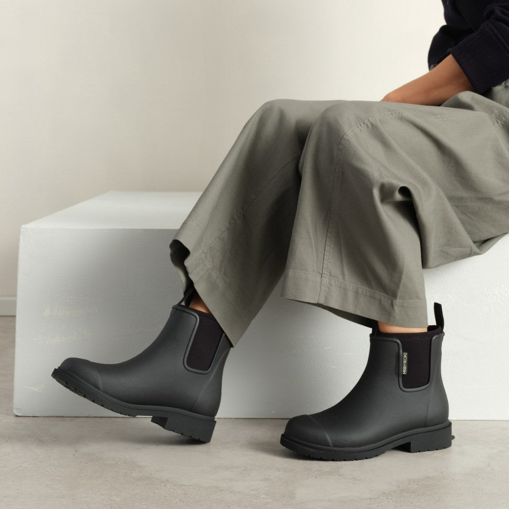 Bobbi Wellington Boot // Black & Black