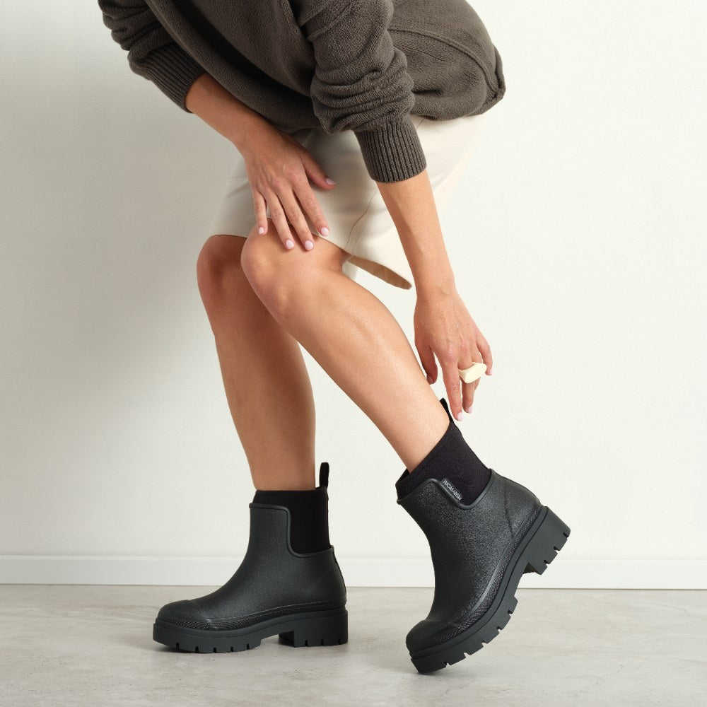 Tully Boot // Black