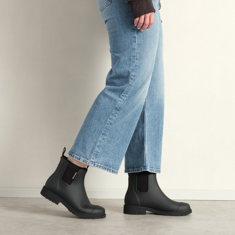 Bobbi Wellington Boot // Black & Black